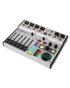 Behringer Flow 8