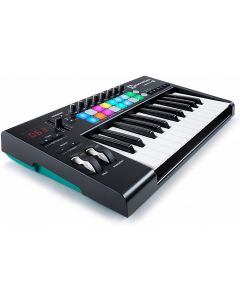 Novation Launchkey 25 Mk3 keyboard controller